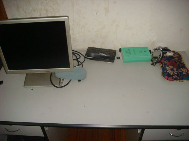 超值选择 低价转让全套电脑办公桌及办公设备，助力高效工作新起点